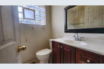 9061 S Parnell Avenue, Chicago, IL 60620 - Photo 12