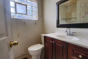 9061 S Parnell Ave, Chicago, IL 60620 - Photo 12