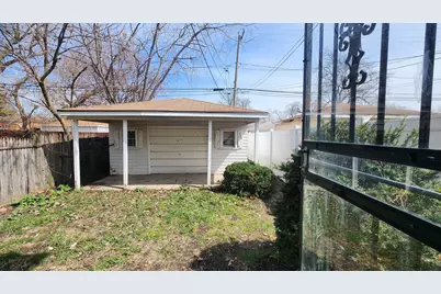 9061 S Parnell Avenue, Chicago, IL 60620 - Photo 32