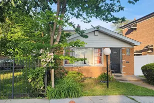9061 S Parnell Ave, Chicago, IL 60620 - Photo 36