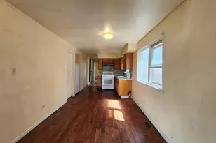 9061 S Parnell Ave, Chicago, IL 60620 - Photo 8