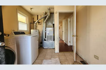 9061 S Parnell Avenue, Chicago, IL 60620 - Photo 22