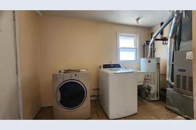 9061 S Parnell Avenue, Chicago, IL 60620 - Photo 24
