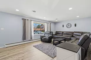 3311 Pinecrest Dr, Joliet, IL 60435 - Photo 10