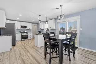 3311 Pinecrest Dr, Joliet, IL 60435 - Photo 2