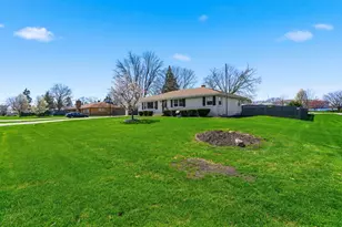 3311 Pinecrest Dr, Joliet, IL 60435 - Photo 46