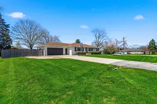 3311 Pinecrest Dr, Joliet, IL 60435 - Photo 44