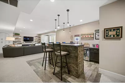 9512 Sayre Avenue, Morton Grove, IL 60053 - Photo 34