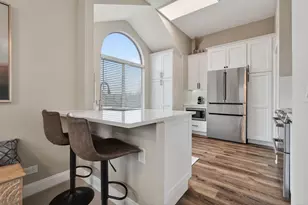 962 Shoreline Rd, Lake Barrington, IL 60010 - Photo 4