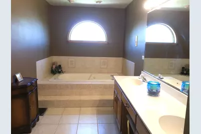 [Address not provided], Oak Forest, IL 60452 - Photo 14