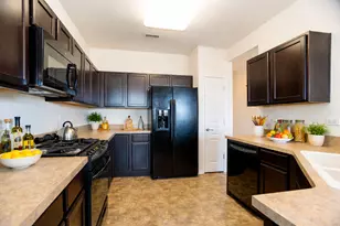 13340 Mockingbird Ct, Huntley, IL 60142 - Photo 4