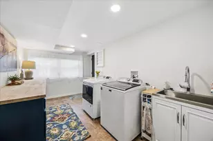 425 79th St, Willowbrook, IL 60527 - Photo 16