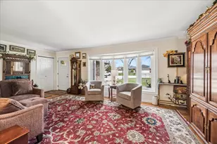 425 79th St, Willowbrook, IL 60527 - Photo 6