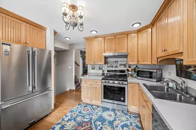 425 79th Street, Willowbrook, IL 60527 - Photo 2