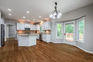 634 Brooklyn Dr, Aurora, IL 60502 - Photo 14