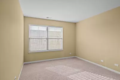 702 N Keystone Lane, Vernon Hills, IL 60061 - Photo 10