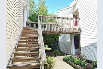 1964 Kenilworth Circle #F, Hoffman Estates, IL 60169 - Photo 2