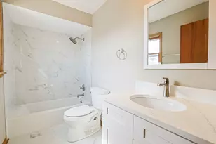 [Address not provided], Skokie, IL 60076 - Photo 10