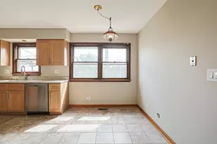 [Address not provided], Skokie, IL 60076 - Photo 8