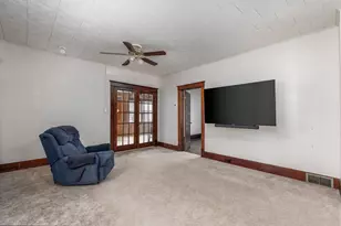 216 W 10th St, Streator, IL 61364 - Photo 10