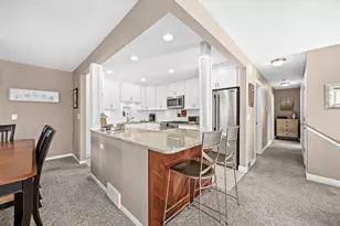 908 40th St, Downers Grove, IL 60515 - Photo 6