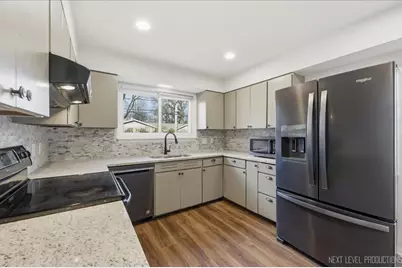 [Address not provided], Aurora, IL 60506 - Photo 8