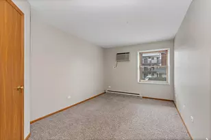 [Address not provided], Lake in the Hills, IL 60156 - Photo 10