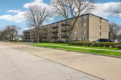 2515 E Olive Street #1E, Arlington Heights, IL 60004 - Photo 2