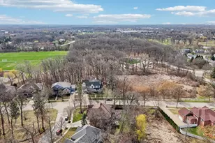 988 Danielson Ct, Gurnee, IL 60031 - Photo 4