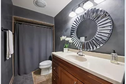 988 Danielson Court, Gurnee, IL 60031 - Photo 50