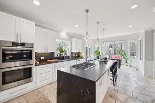 988 Danielson Ct, Gurnee, IL 60031 - Photo 12