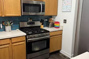 19 Windsor Cir, South Elgin, IL 60177 - Photo 8