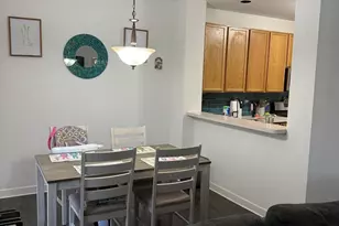 19 Windsor Cir, South Elgin, IL 60177 - Photo 10