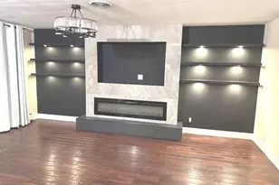 1014 Clement St, Joliet, IL 60435 - Photo 2