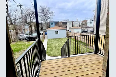 7042 S Eberhart Avenue, Chicago, IL 60637 - Photo 34