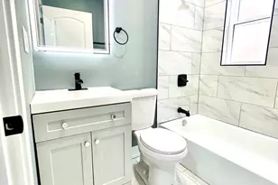 7042 S Eberhart Ave, Chicago, IL 60637 - Photo 16