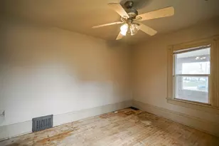 711 Peoria St, Washington, IL 61571 - Photo 16