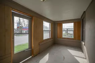 711 Peoria St, Washington, IL 61571 - Photo 4