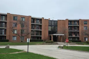 1415 E Central Rd, Arlington Heights, IL 60005 - Photo 1