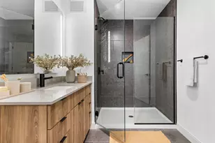 218 E Grand Ave, Chicago, IL 60611 - Photo 8