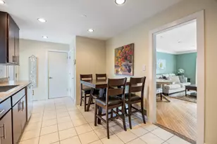 532 Landmeier Rd, Elk Grove Village, IL 60007 - Photo 10