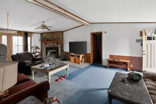 21309 Gambill Ln, Carlyle, IL 62231 - Photo 8