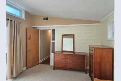 636 E Rockland Road, Libertyville, IL 60048 - Photo 14