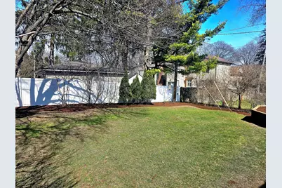 636 E Rockland Road, Libertyville, IL 60048 - Photo 20