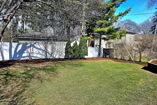 636 E Rockland Rd, Libertyville, IL 60048 - Photo 20