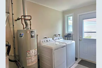 636 E Rockland Road, Libertyville, IL 60048 - Photo 18