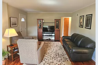 636 E Rockland Road, Libertyville, IL 60048 - Photo 4