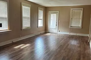 408 Marcy St, Ottawa, IL 61350 - Photo 10