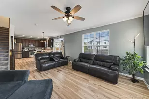 295 Monarch Ln, Volo, IL 60020 - Photo 8