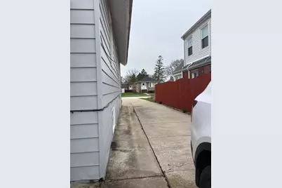 209 S Pick Avenue S, Elmhurst, IL 60126 - Photo 14